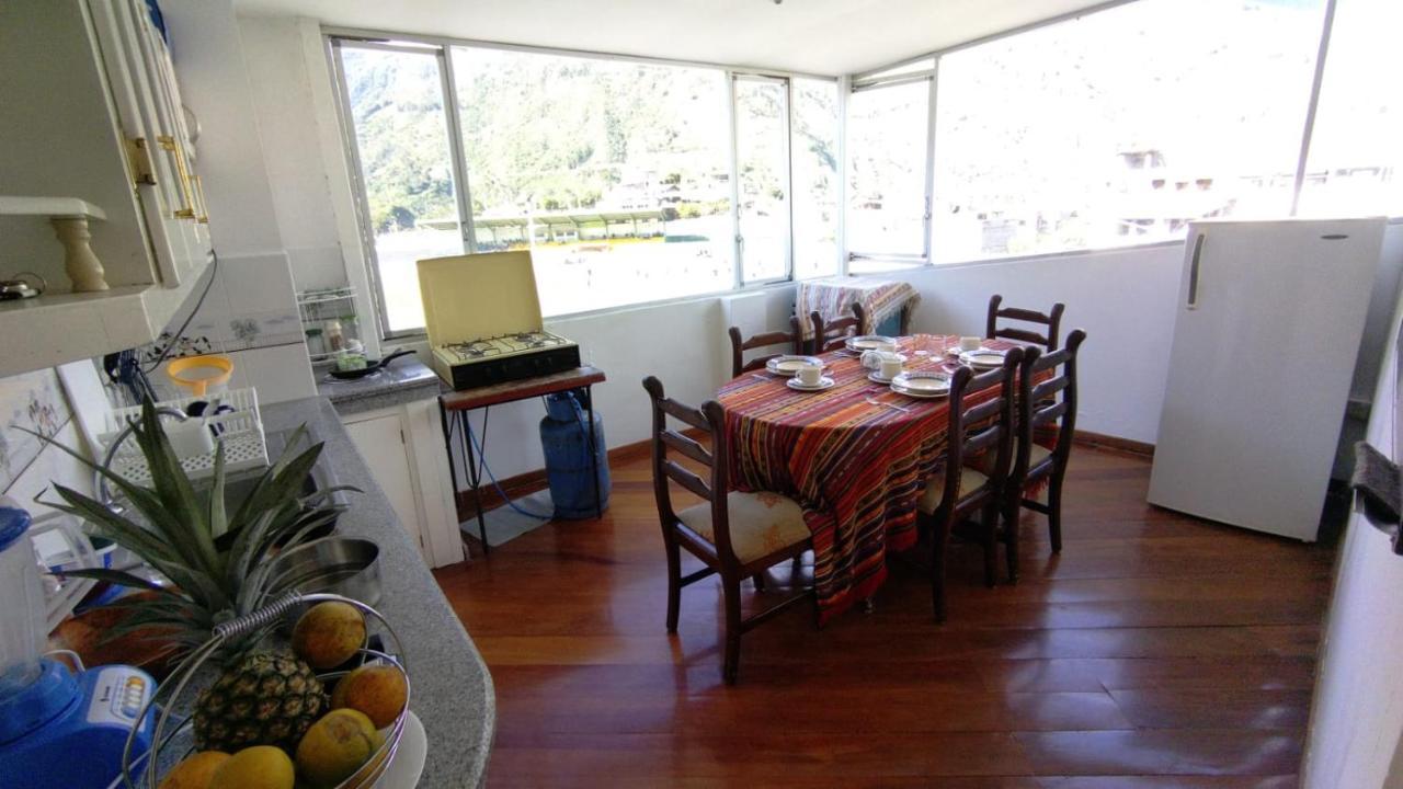 Mayra'S Apartments And Spanish School 바뇨스 외부 사진